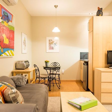 Cormier'S Studio Guest Suites Penticton Ngoại thất bức ảnh