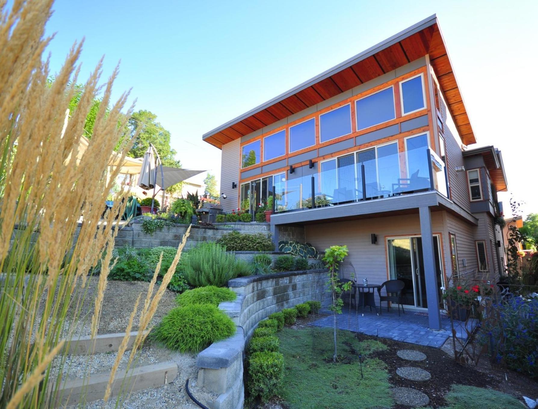 Cormier'S Studio Guest Suites Penticton Ngoại thất bức ảnh