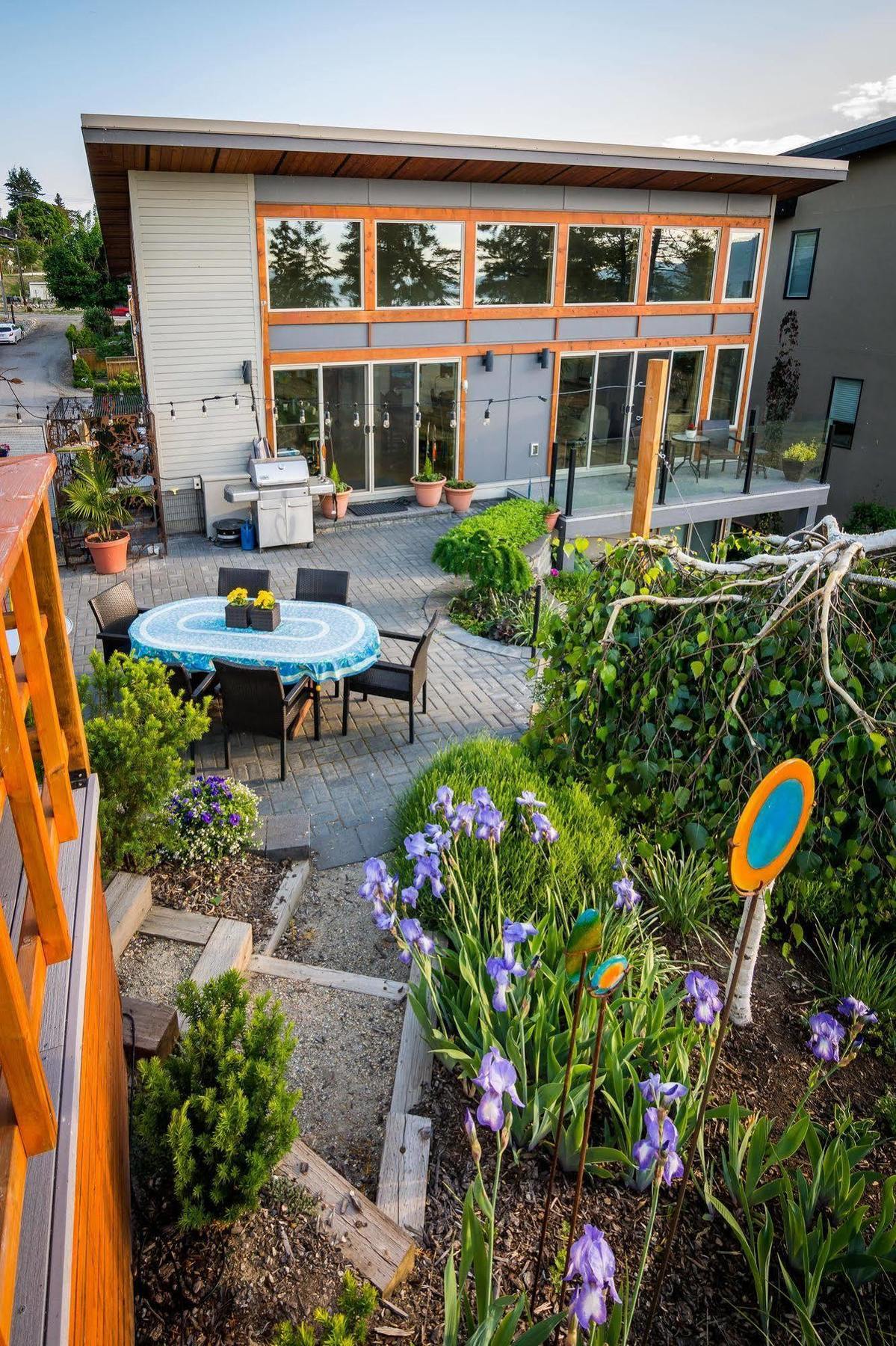 Cormier'S Studio Guest Suites Penticton Ngoại thất bức ảnh