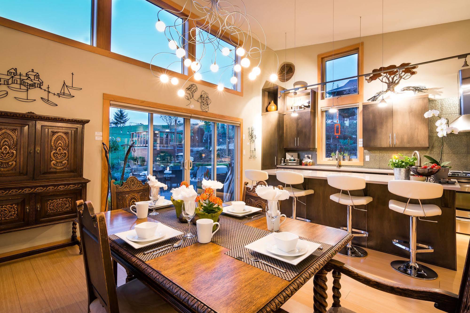 Cormier'S Studio Guest Suites Penticton Ngoại thất bức ảnh
